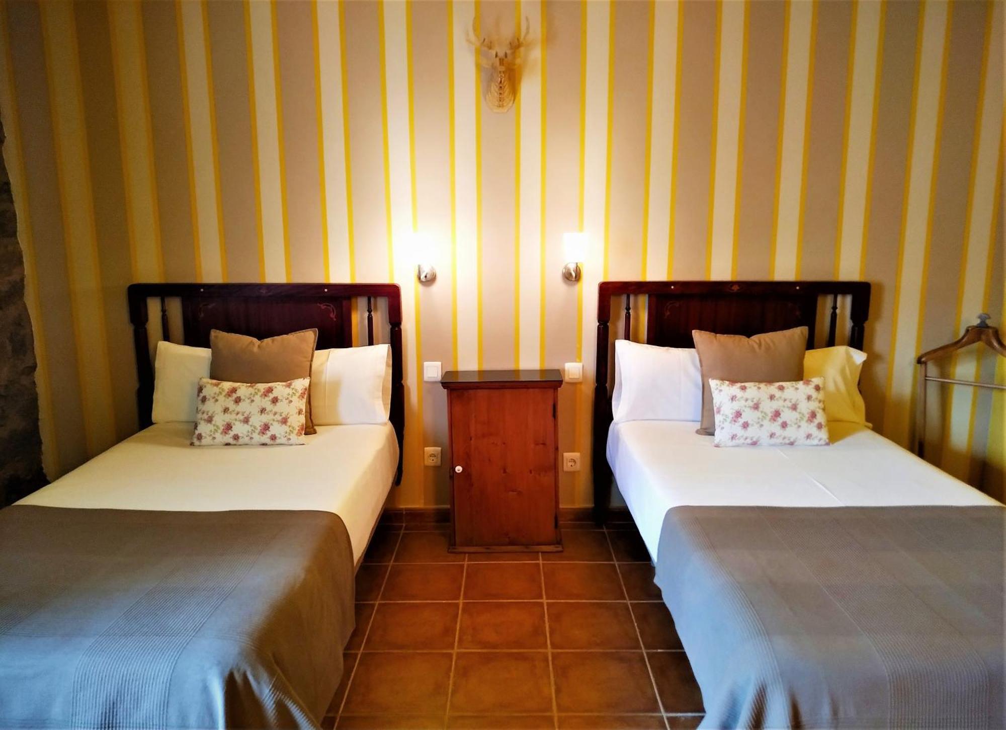 Hotel Rural Curia El Castellar Chambre photo